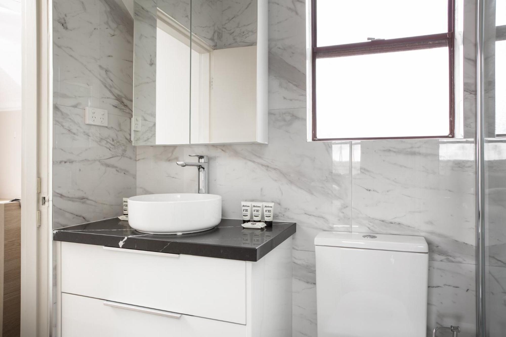 Spacious 3-Bed Townhouse In Stylish Balmain Sydney Bagian luar foto